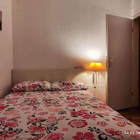 Altstadt Zimmer Dusseldorf Ngoại thất bức ảnh